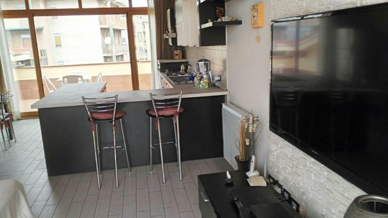 Appartement A Due Passi Da Tutto à Catane Extérieur photo