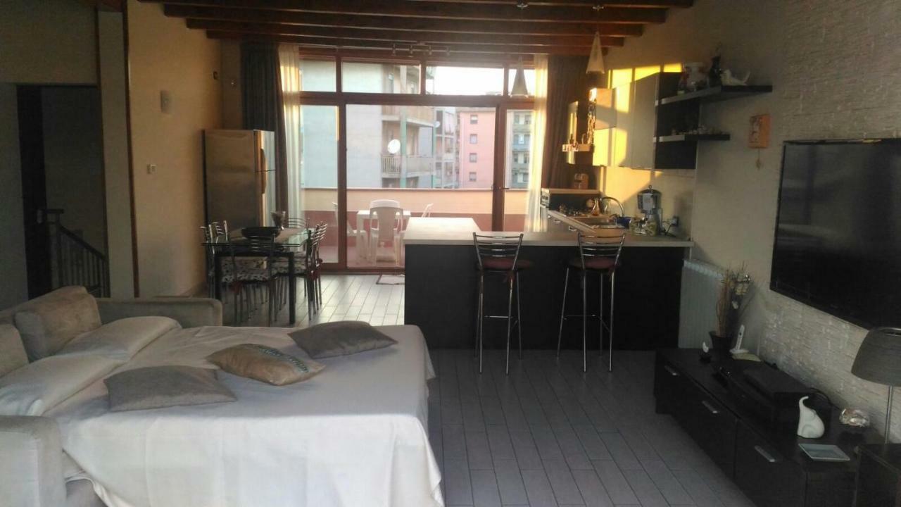 Appartement A Due Passi Da Tutto à Catane Extérieur photo
